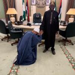 Niger State Governor bended knees