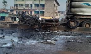 In Abeokuta, Ogun State,  a scene of devastation occurred as a lone accident involving a gas truck rocked the Ita Oshin junction, just meters away from the roundabout.