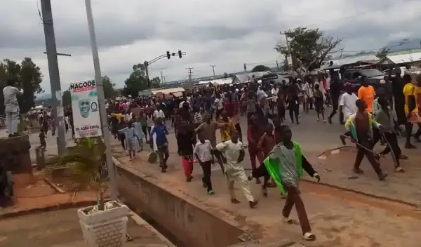 Taraba Protesters Chant