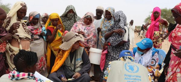 Food is distributed to Sudanese refugees in Koufron, Chad.